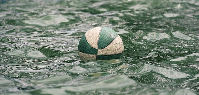 Quelques règles du rugby subaquatique